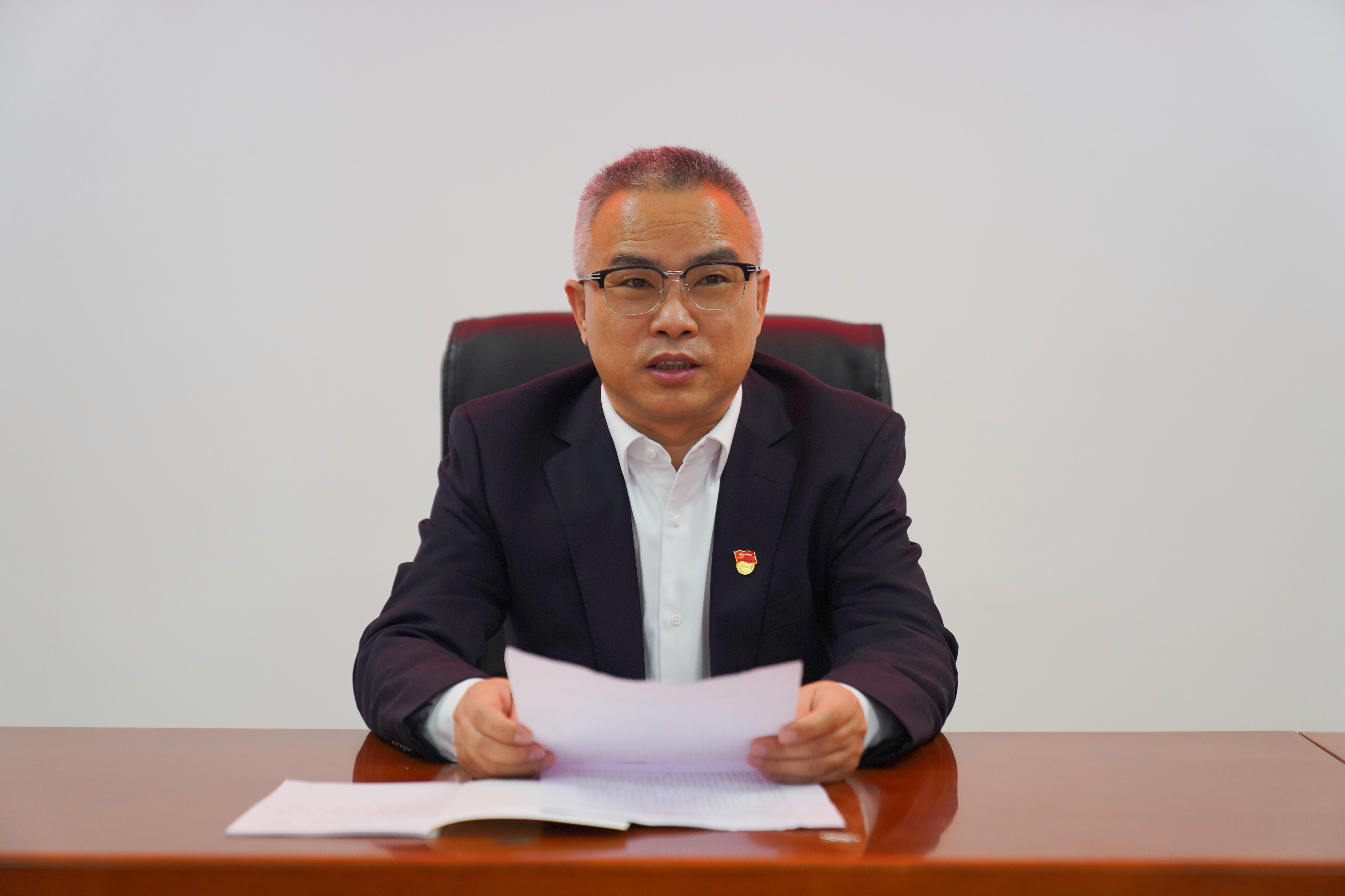 301701336038875516.jpeg 书记1.jpg